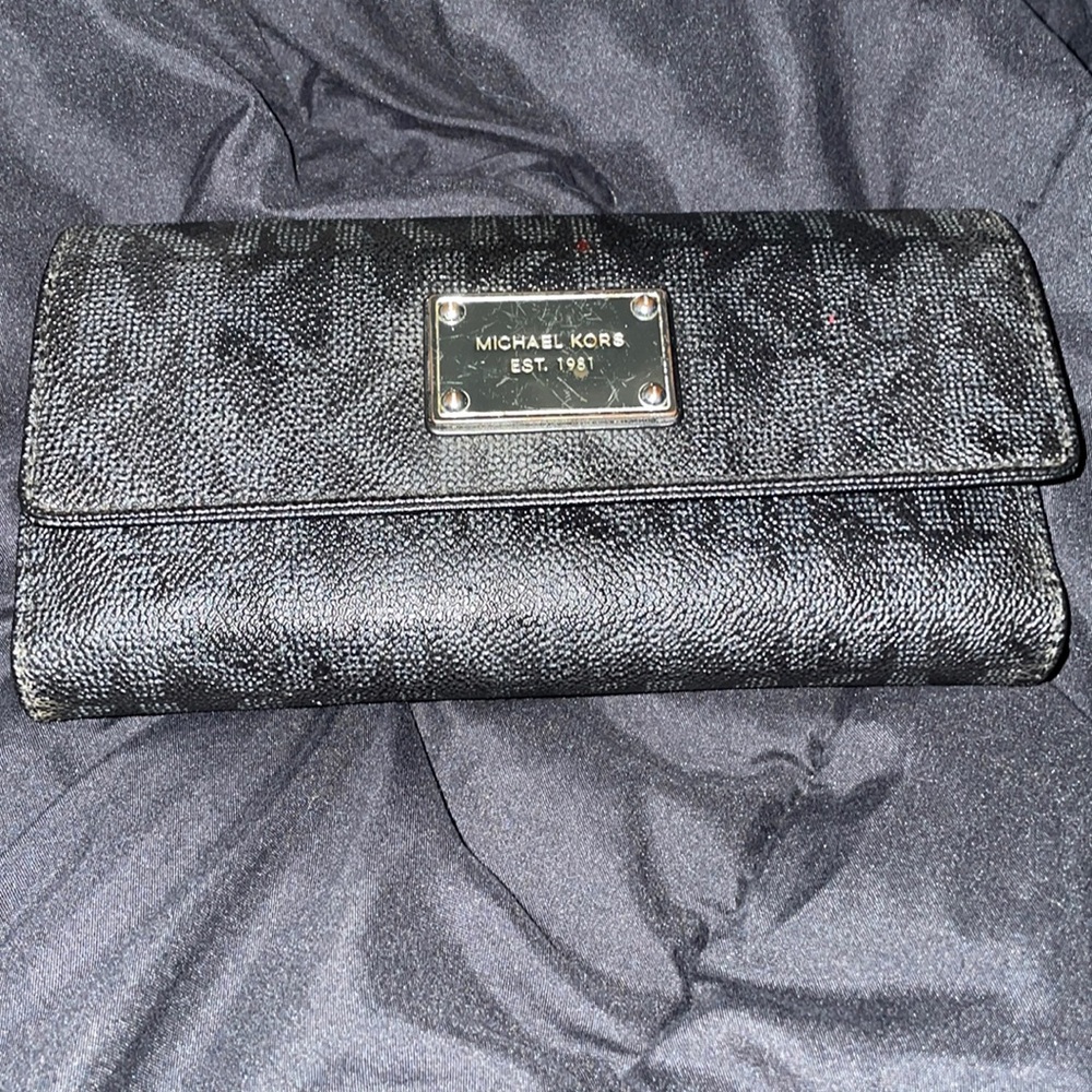 Michael Kors Trifold Wallet